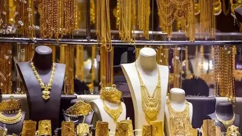 کاهش قیمت طلای 18 عیار همسو با افت قیمت اونس و دلار