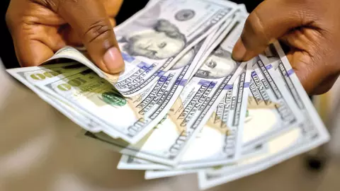 فروش 10 هزار دلار با کارت ملی در 5 بانک از امروز (11 مهر) آغاز شد