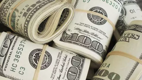 دلار در تله انتظارات؛ از ۱۳۹۷ تا امروز