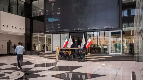 عقب‌نشینی بورس از قله با چاشنی شناسایی سود؛ شاخص در کانال ۸.۲ میلیونی آرام گرفت